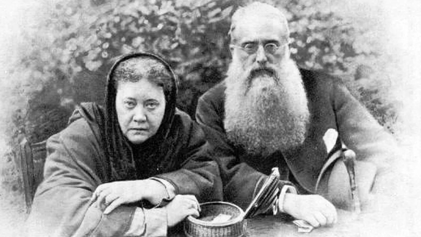 Елена Блаватская и Генри Олкотт, 1888 год