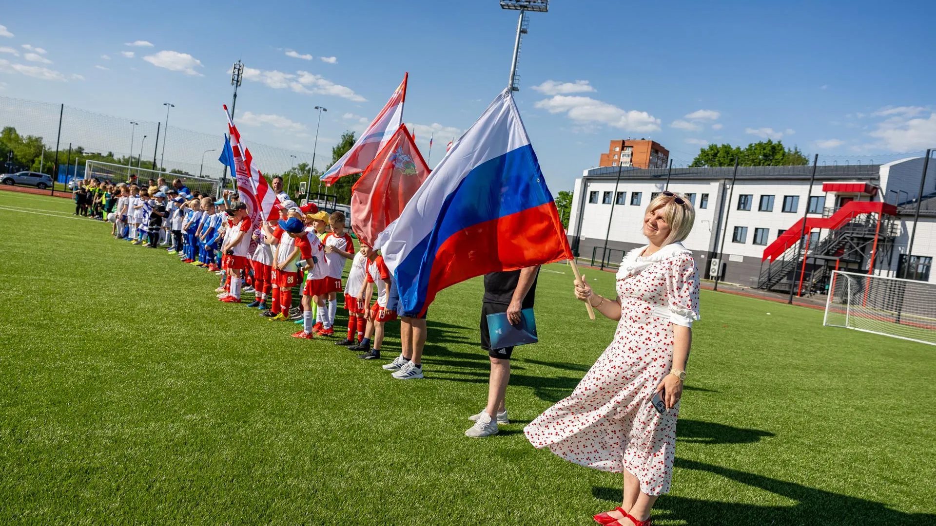 В Орехово-Зуеве на обновленном стадионе провели праздник в честь Дня первой футбольной команды России