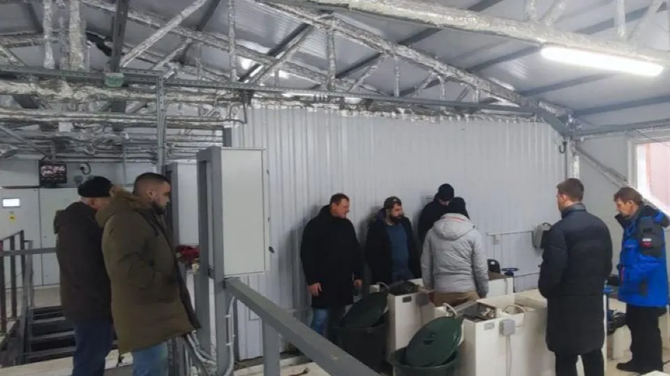Проверить работу очистных сооружений, введенных в эксплуатацию весной 2024 года, приехал заминистра ЖКХ Сергей Черепанов. Фото: пресс-служба администрации г.о. Черноголовка