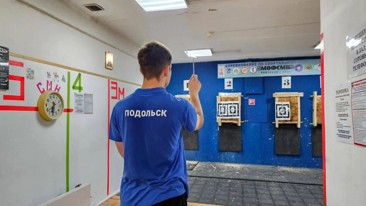 545 баллов и два золота: как 16-летний житель Подольска стал чемпионом Азии по метанию ножа
