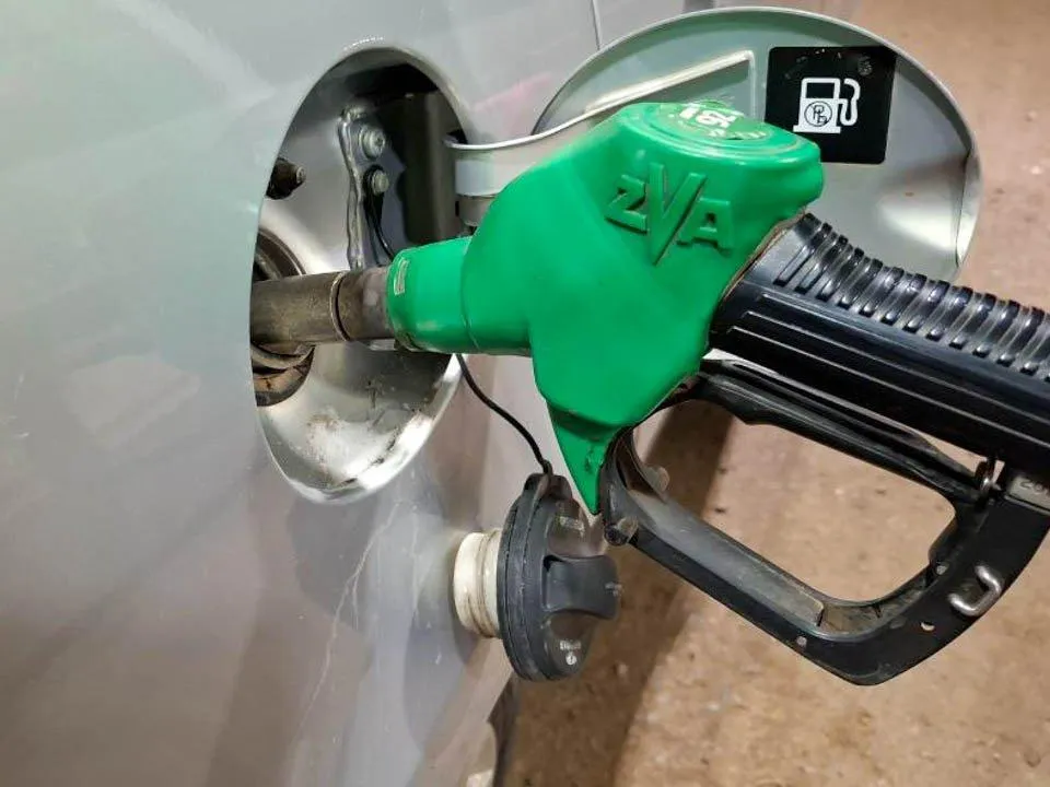 Автоэксперт Егоров назвал способы сократить расход бензина на 10–20%