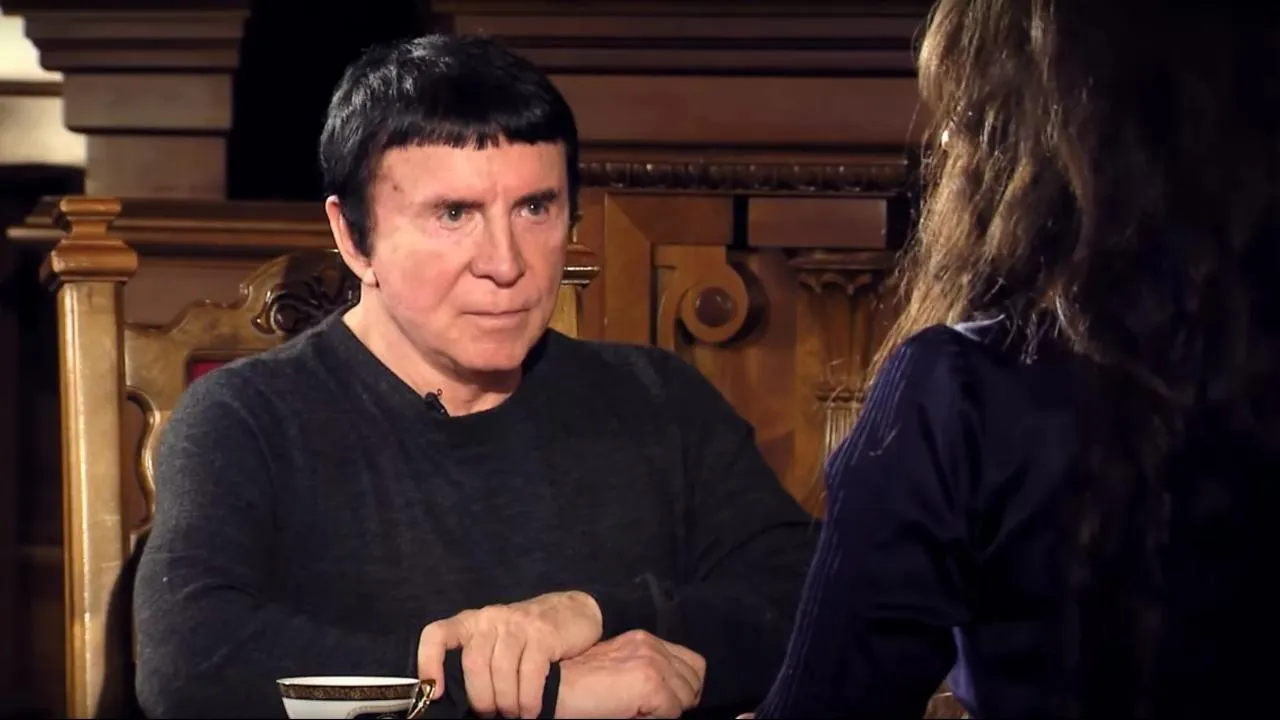 «Он в здравом уме»: директор Кашпировского объяснил, зачем экстрасенс переписал квартиру на жену