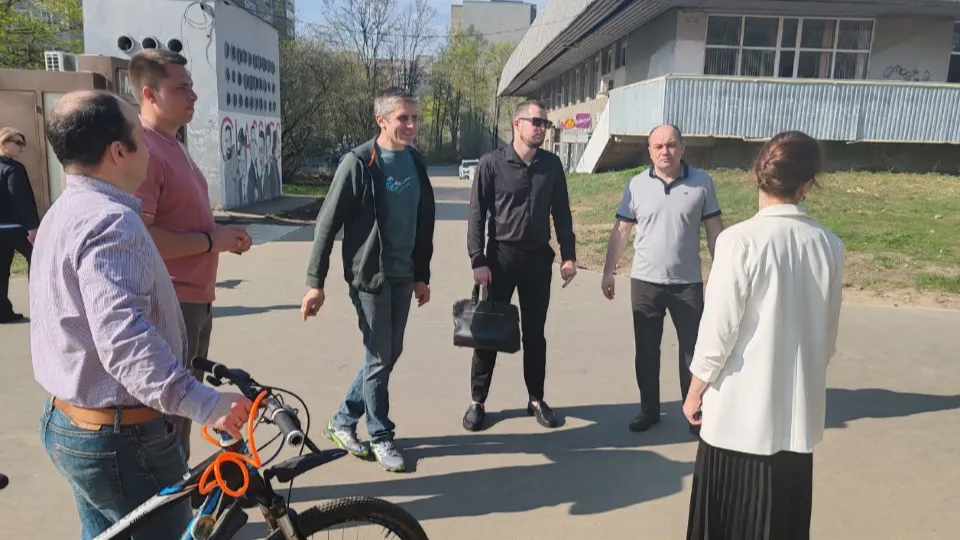Представители администрации на встрече по благоустройству Школьного бульвара. Фото: пресс-служба администрации г.о. Черноголовка