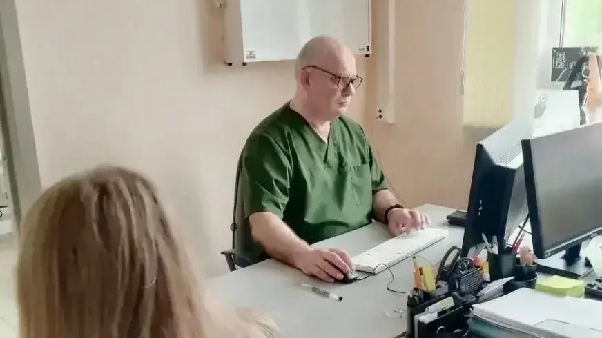 Три сертификата, высшая категория и тысячи операций: новый доктор в Павловском Посаде
