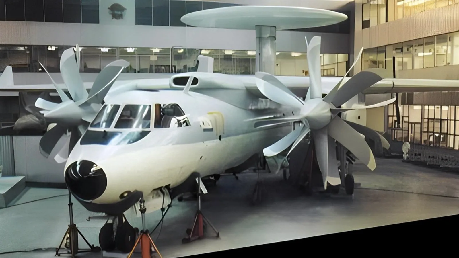 Макет Як-44