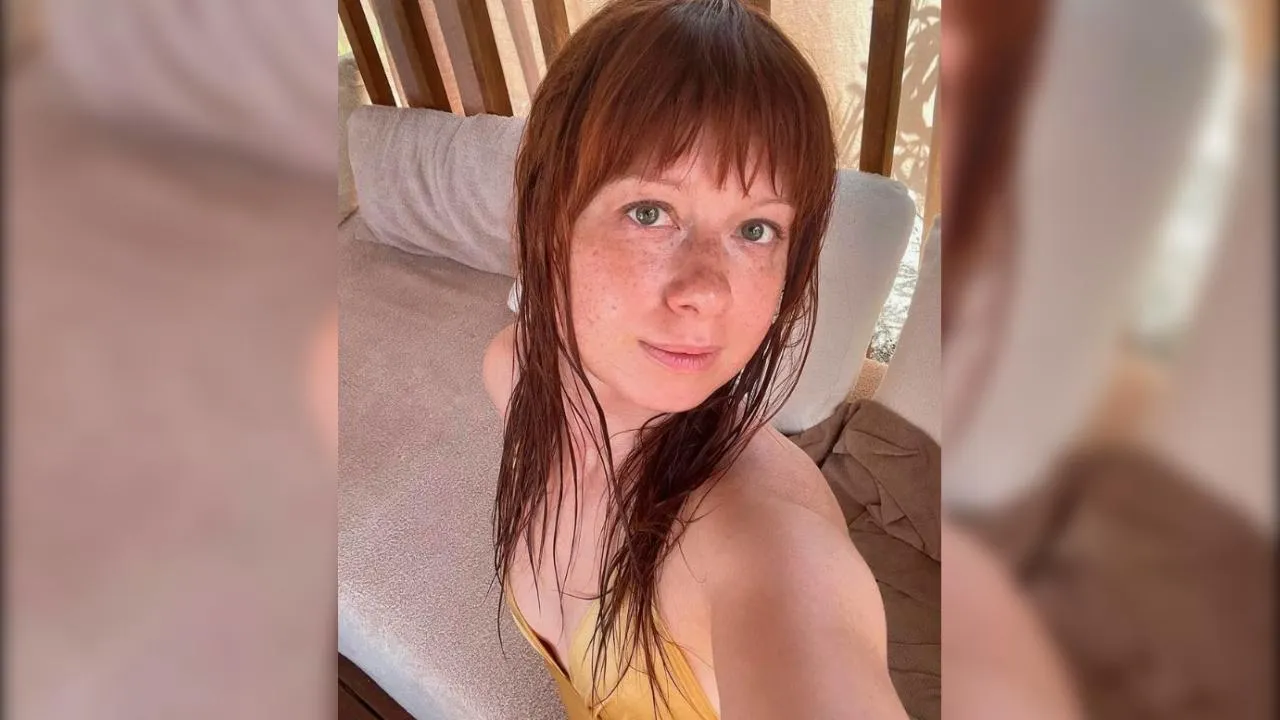 «Сладость моя, с днем рождения!»: Юлия Савичева показала редкое фото дочери, живущей в Европе