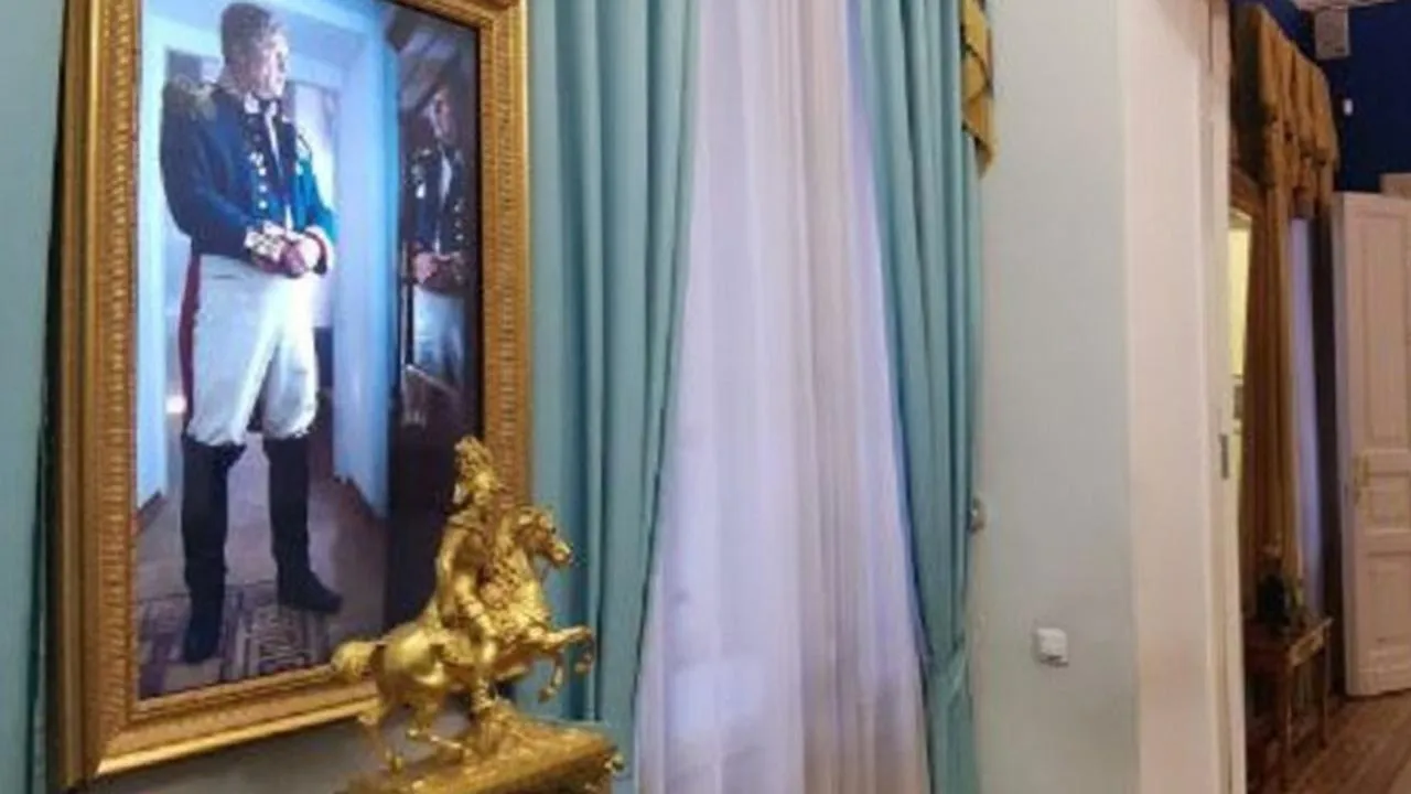 Одна из «живых» картин музея