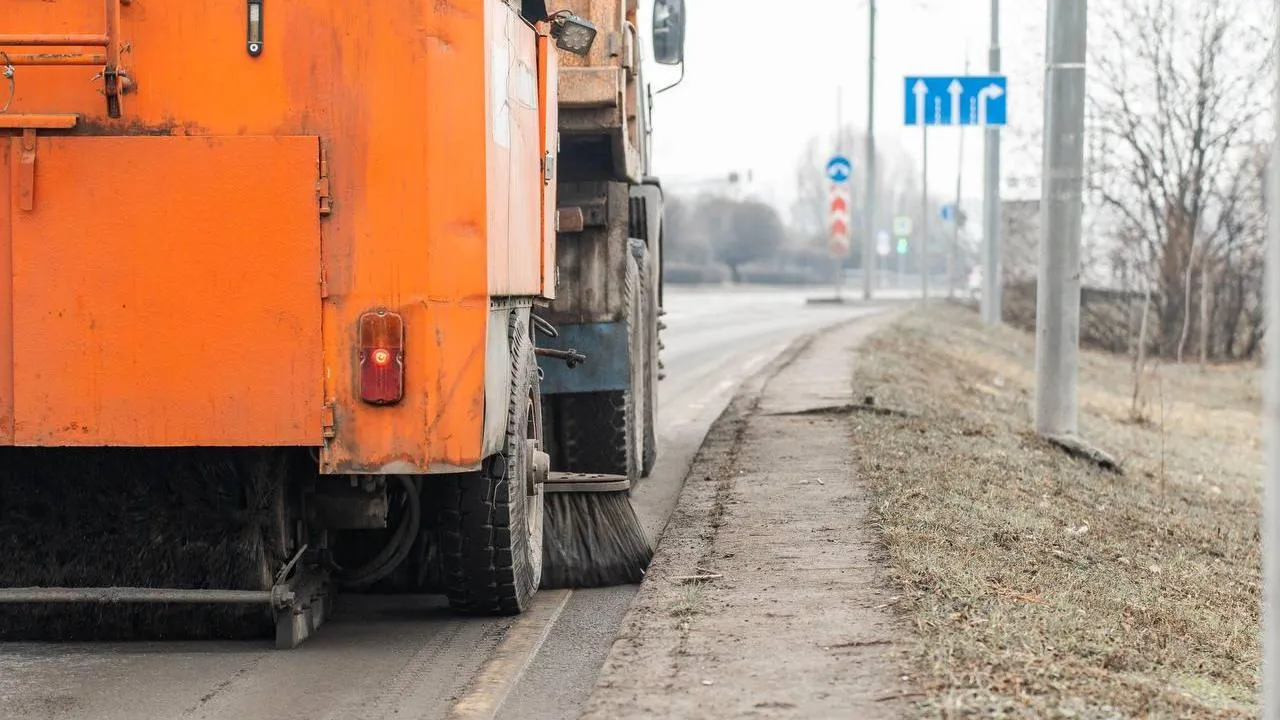 В Подмосковье к Пасхе приведут в порядок более 300 дорожных участков