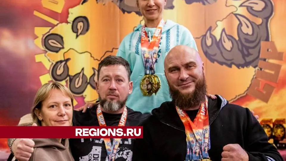 Члены команды «Дружина» и Роман Новиков. Фото: личный архив Романа Новикова