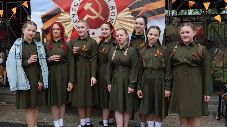 Песни военных лет звучали в парке: как прошел День Победы в Павловском Посаде