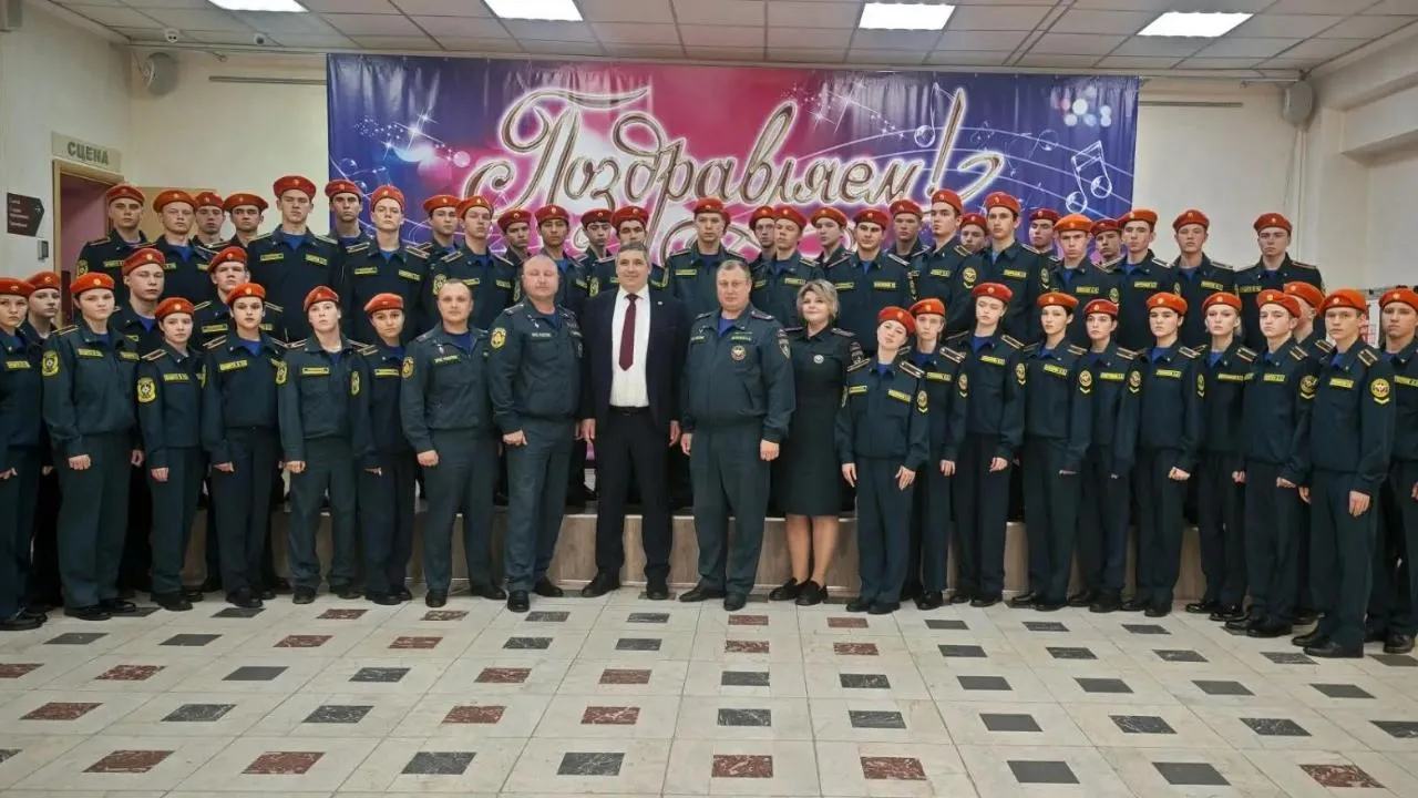 В Раменском первокурсники колледжа получили свои первые зачетки