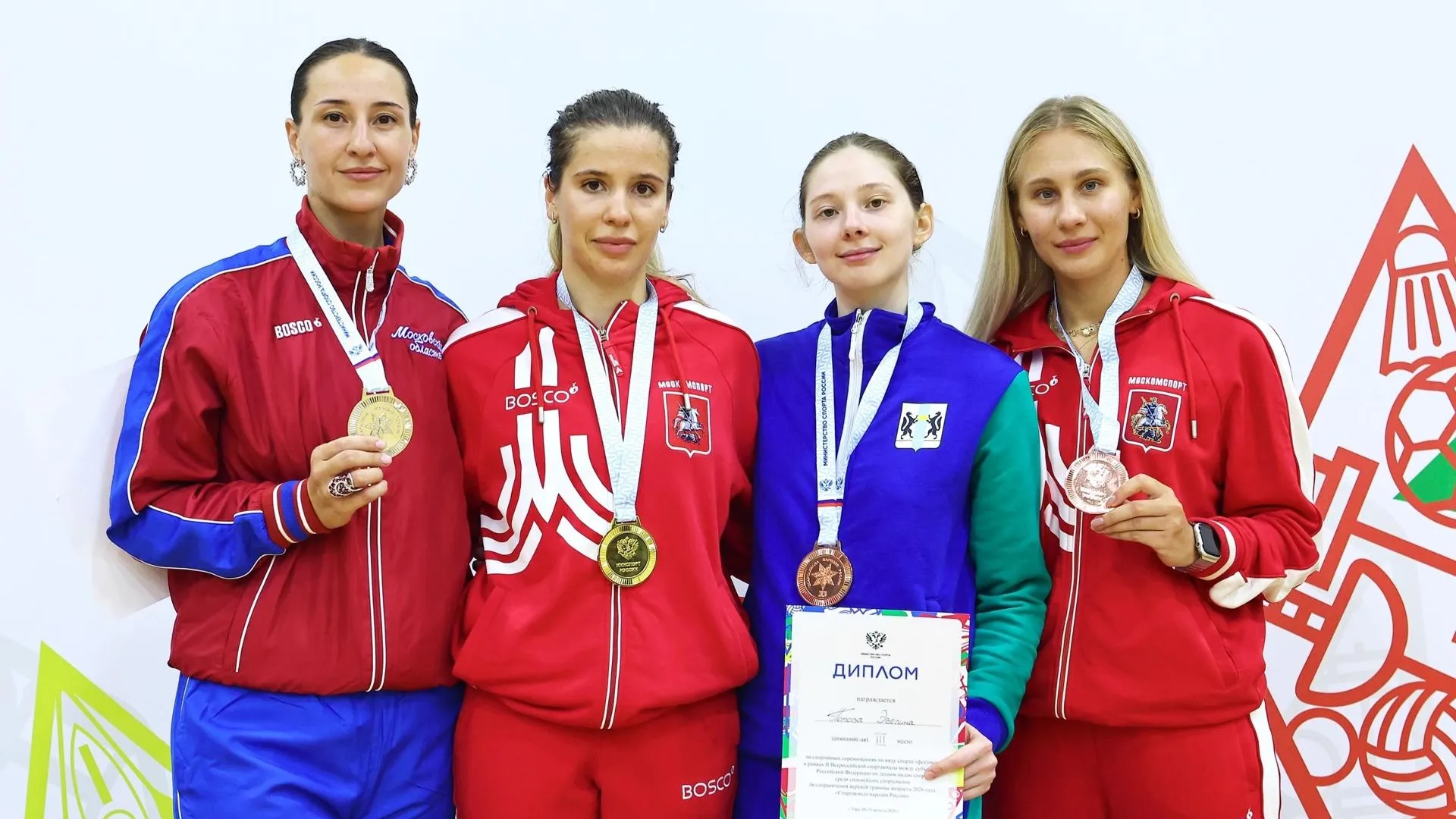 Подмосковная саблистка Егорян стала серебряным призером летней Спартакиады народов России