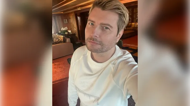 «Олицетворение заботы, преданности и веры»: Басков трогательно поздравил маму с днем рождения