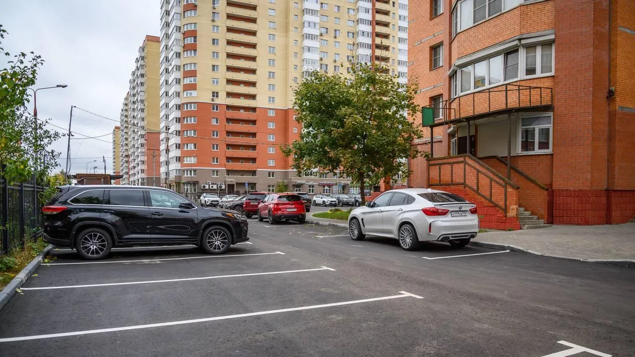 В Подмосковье завершили ремонт порядка 400 дворов по программе «Чистый регион»