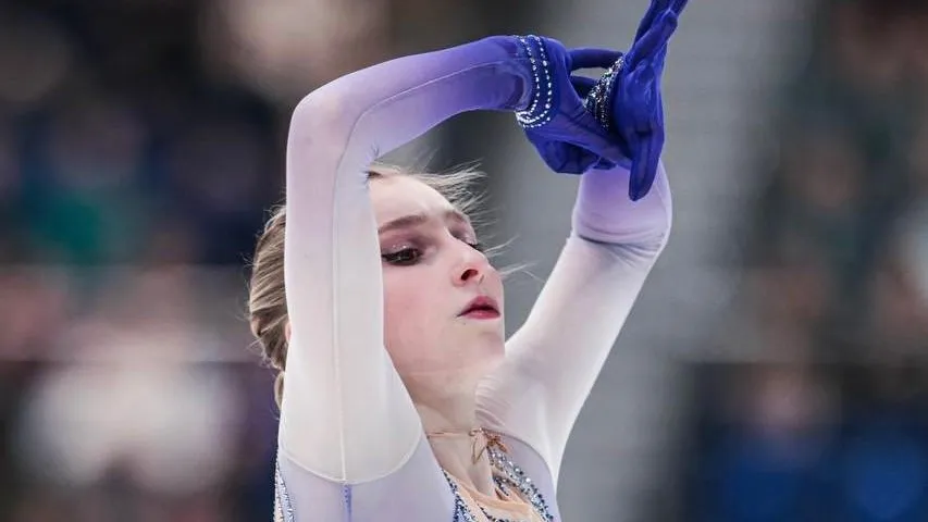 Фигуристка Муравьева снова сменила тренера