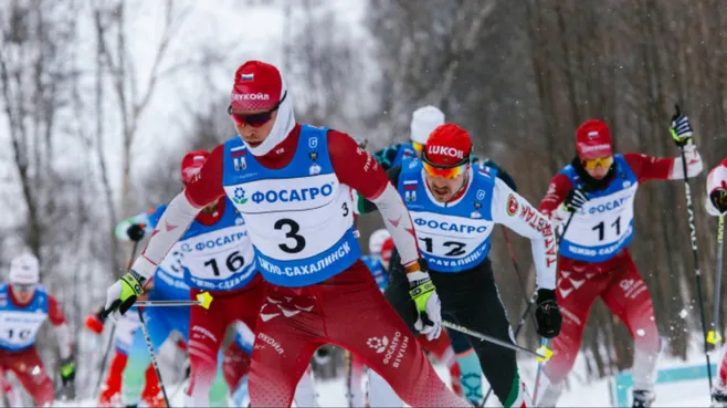 FIS рассказала о наказаниях за дискриминацию российских и белорусских спортсменов