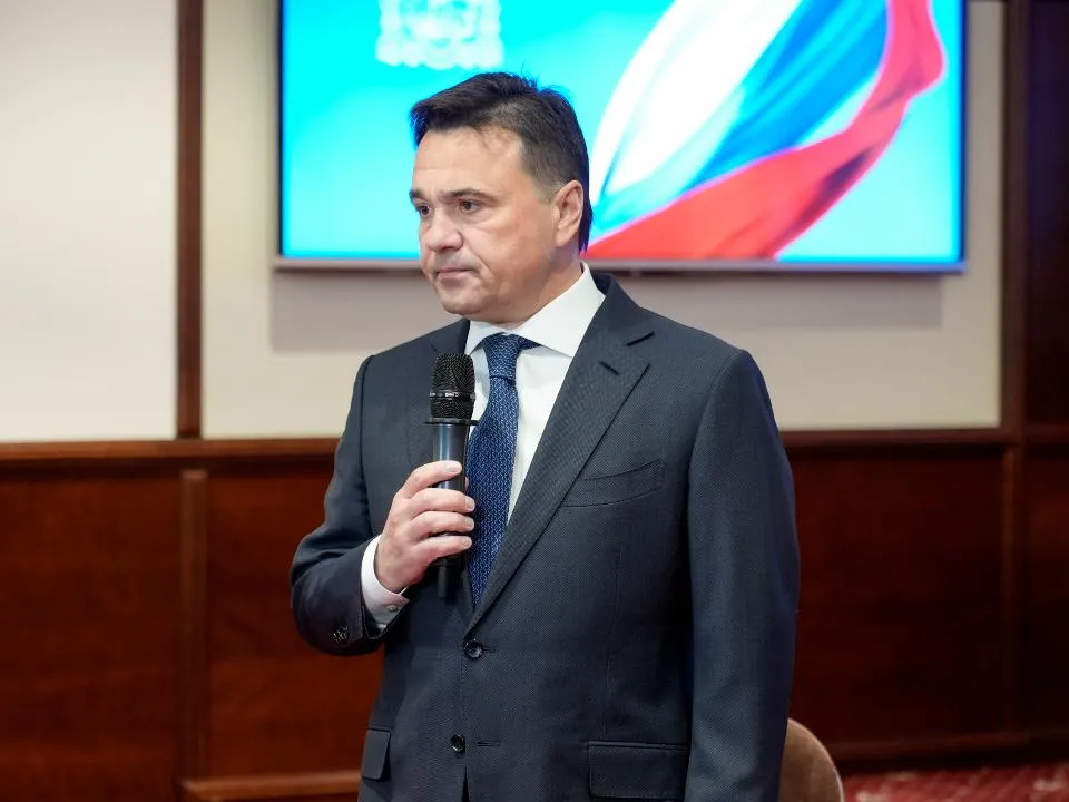 Губернатор Подмосковья передал ветеранам СВО ключи от автомобилей