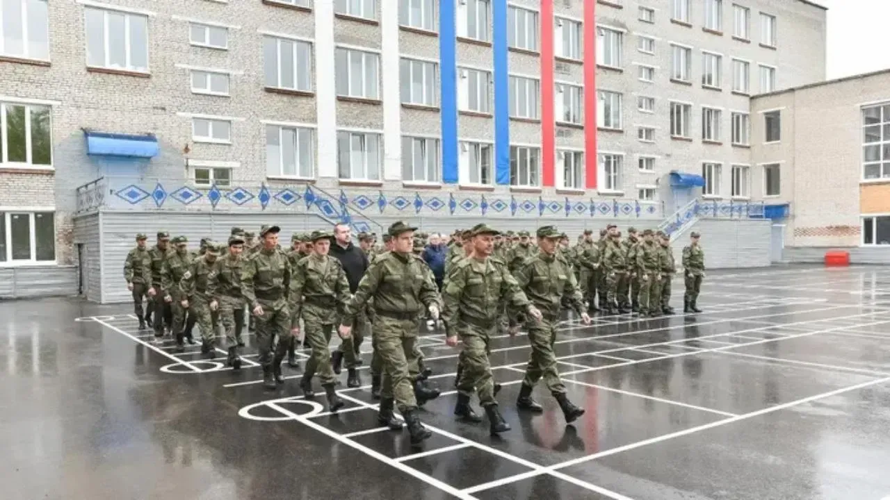 Жителям Подмосковья напомнили о работе центра отбора на военную службу по контракту
