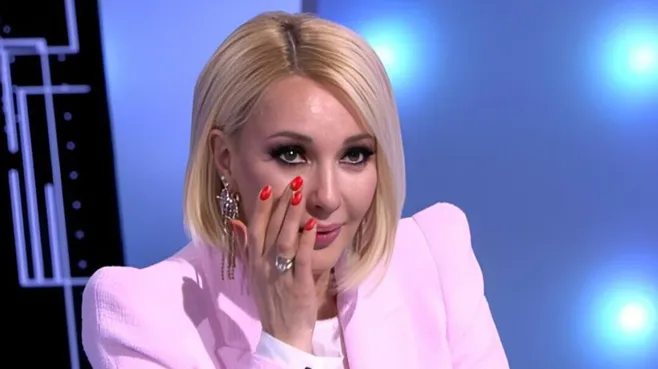 «Билеты стоимостью как крыло самолета»: Кудрявцева призналась, что не может вернуть деньги за концерт Канье Уэста