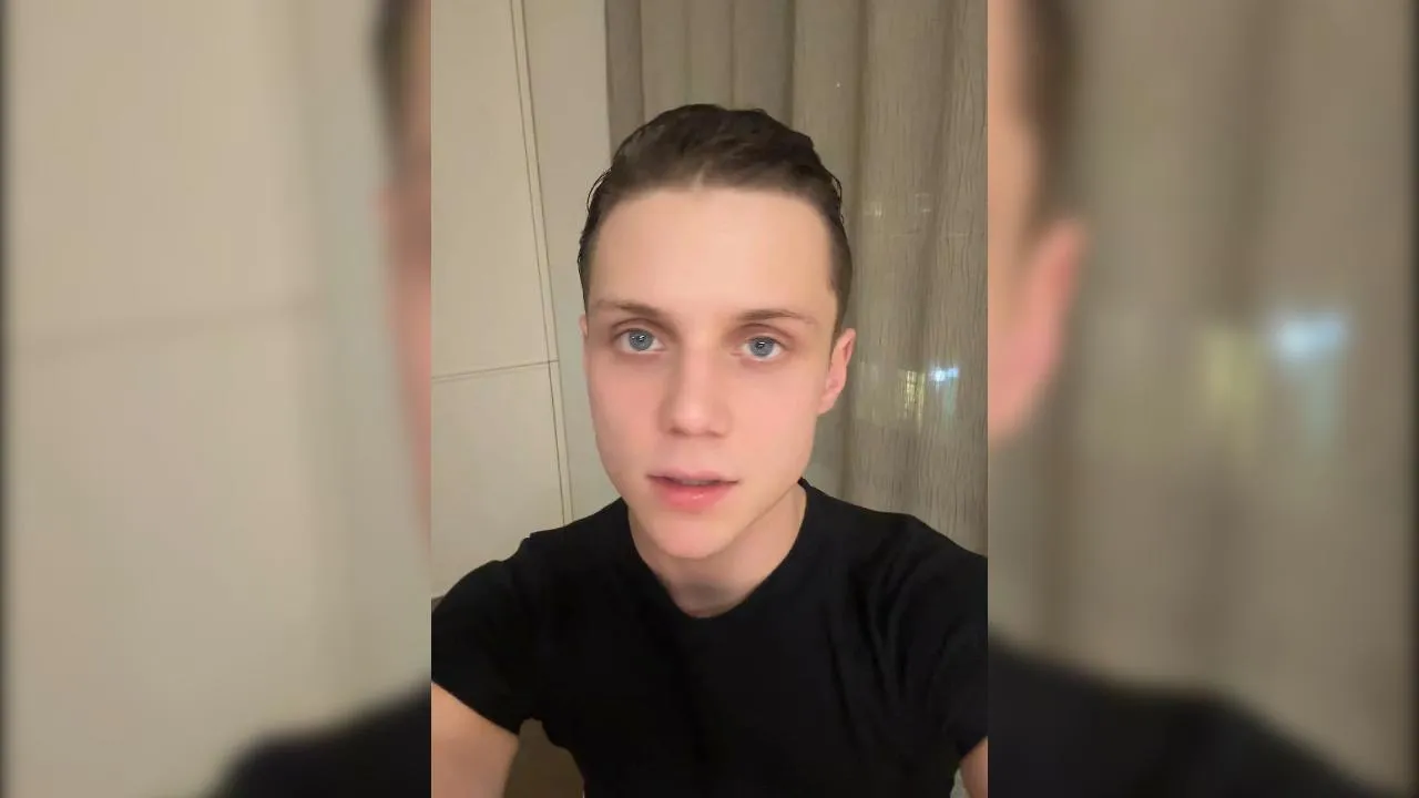 «Обещал 25 песен, а спел — 18»: фанаты Вани Дмитриенко назвали его выступление в Волгограде обманом