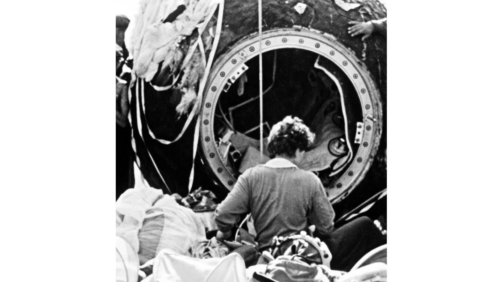 Валентина Терешкова после приземления, Алтайский край, 1963 год