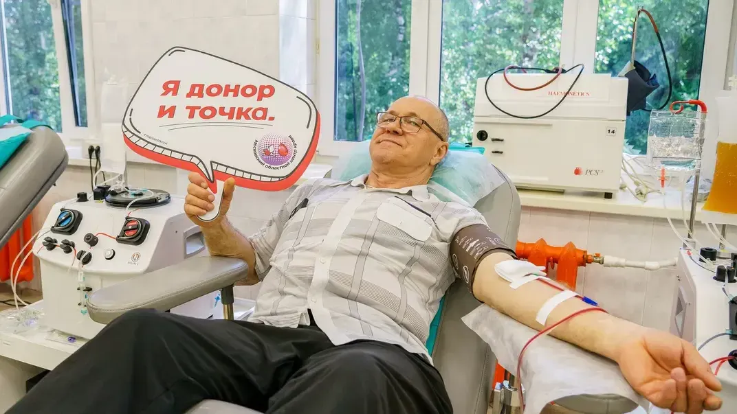 За свет и воду можно не платить: какие льготы получают обладатели донорского стажа
