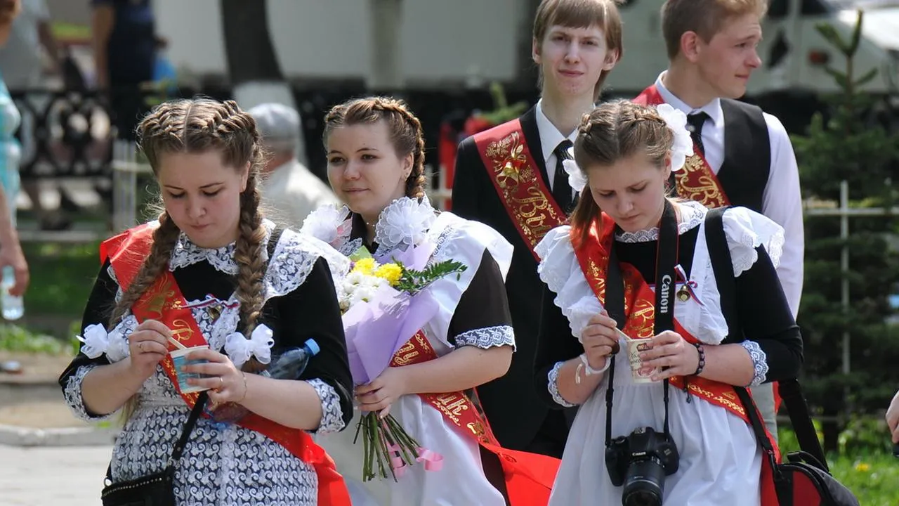 Последний звонок без греха: в РПЦ назвали главные запреты для выпускников