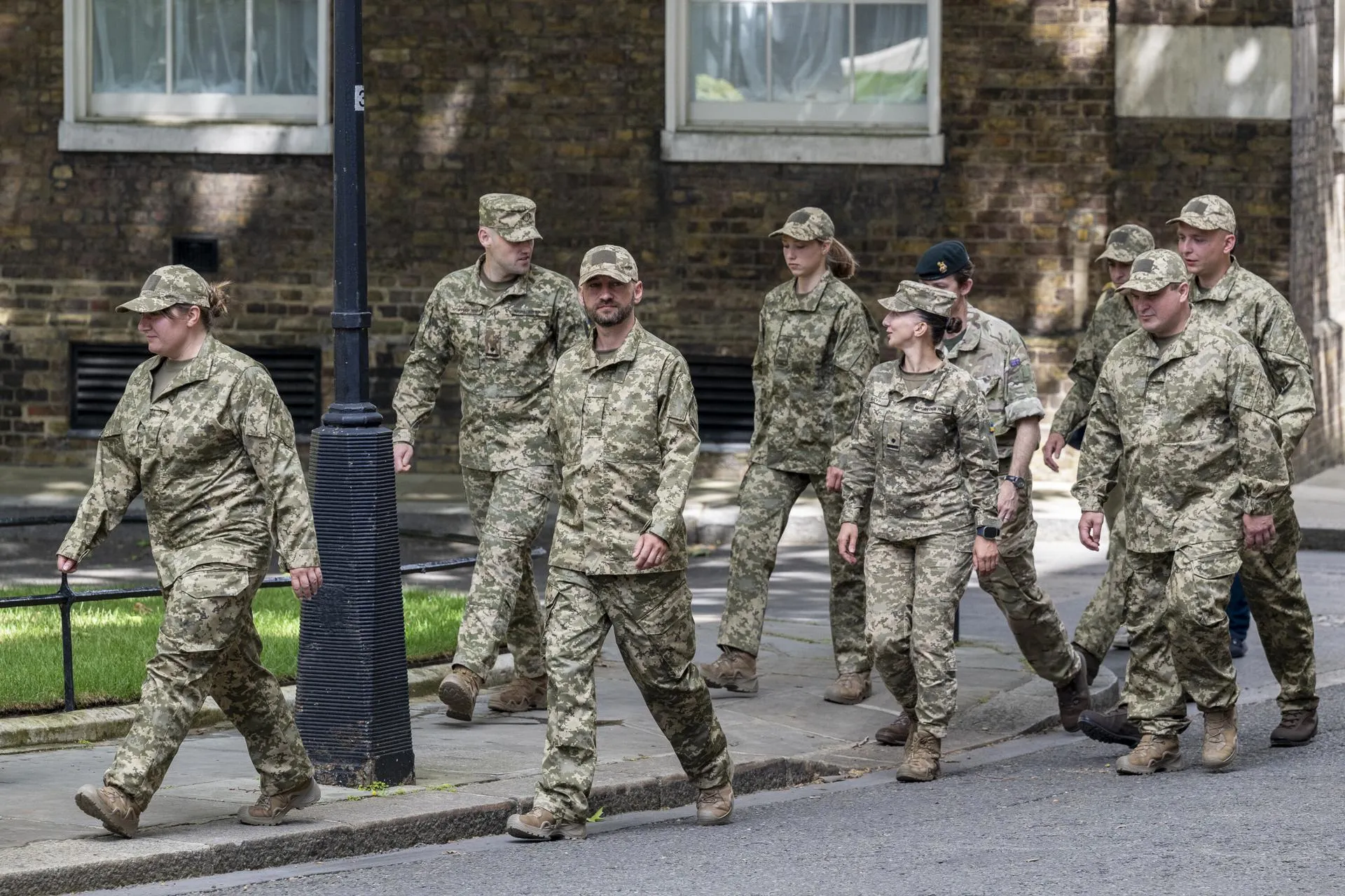 Украинские военные в Лондоне. Stephen Chung/Keystone Press Agency