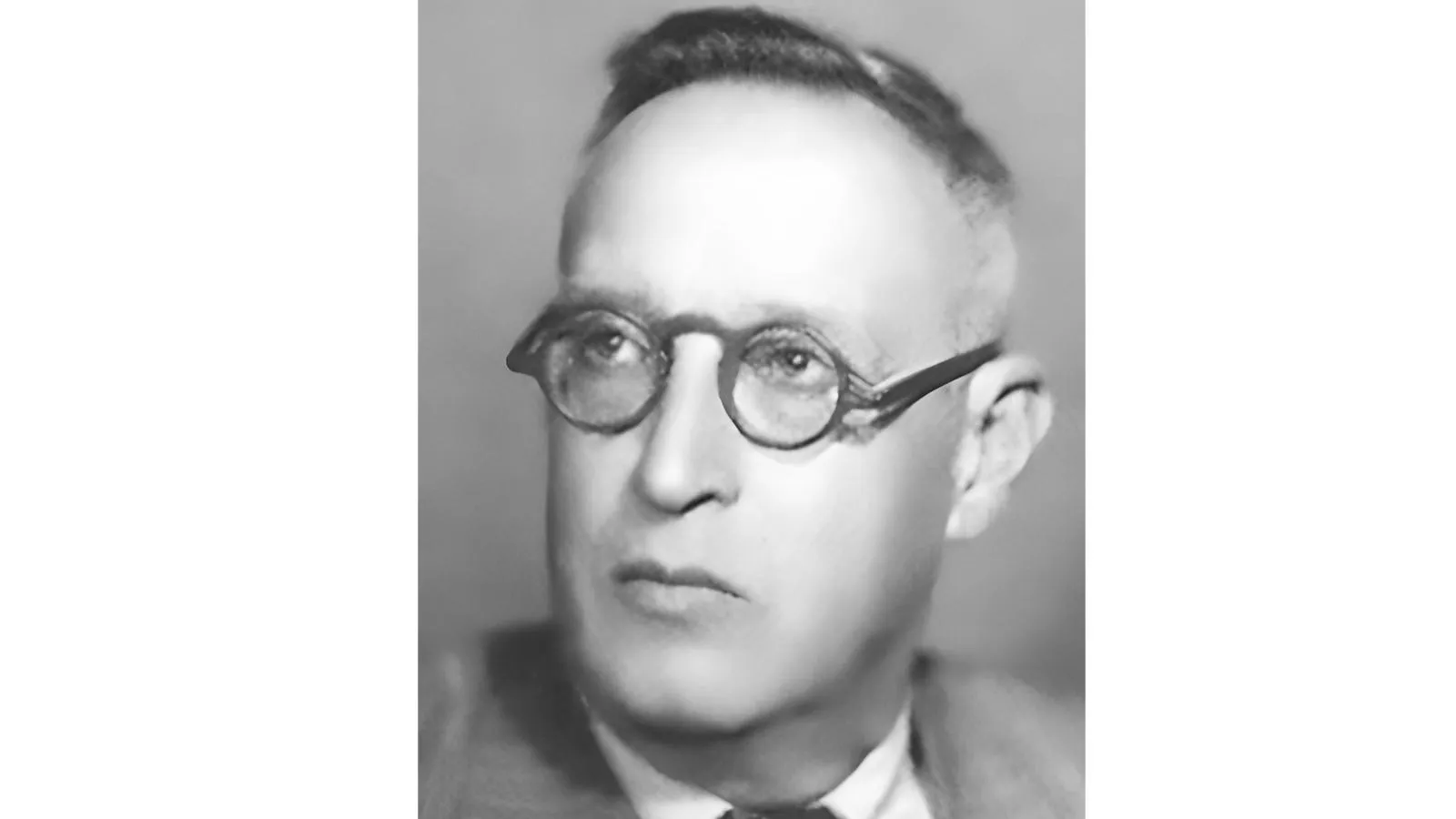 Альпинист, заслуженный мастер спорта СССР, первовосходитель на пик Хан-Тенгри, организатор украинского альпинизма, действительный член Всесоюзного географического общества, врач Михаил Погребецкий
