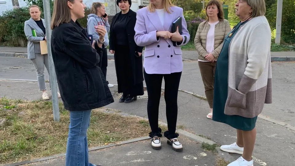 Замглавы Лосино-Петровского Валентина Тропанец (в центре) Фото: t.me/VVTropaneZ