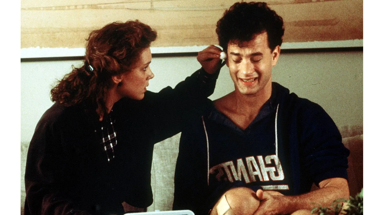 Том Хэнкс и Элизабет Перкинс в фильме «Большой», 1988 год. KPA