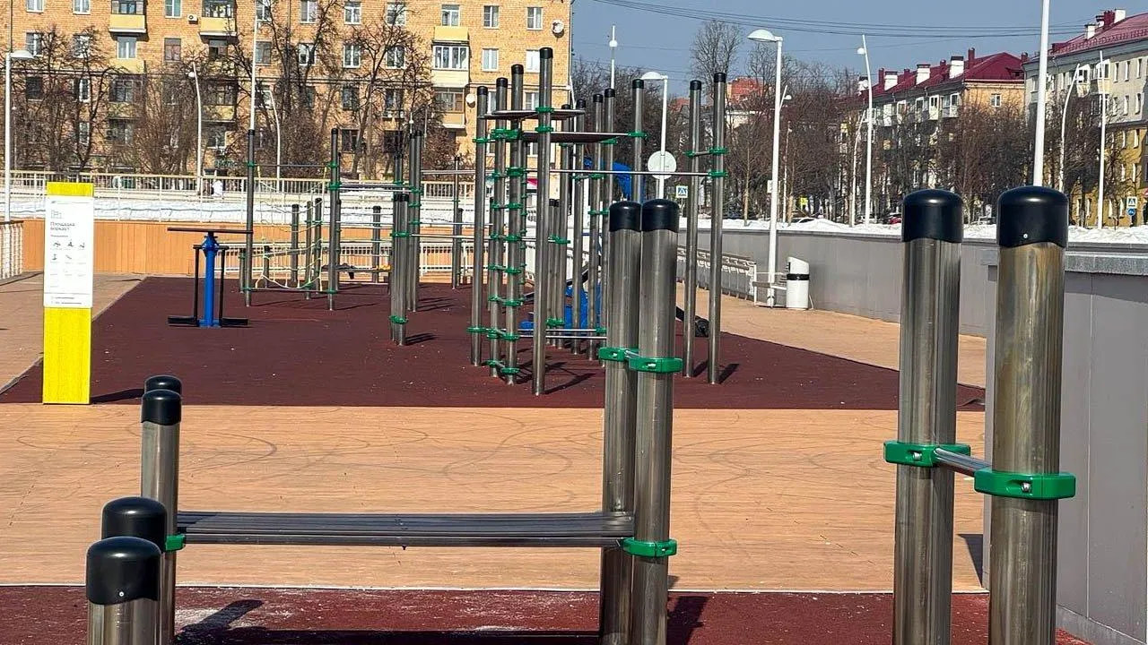 Россиянам рассказали, как правильно питаться и спать для долголетия