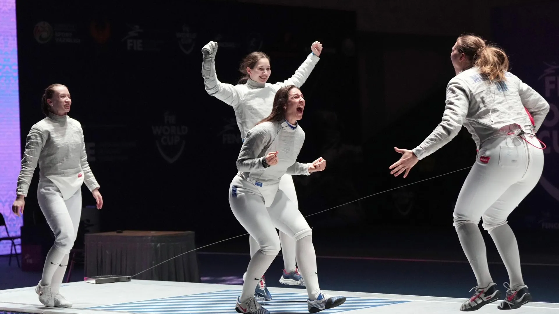 Подмосковная спортсменка одержала победу на этапе Кубка мира по фехтованию в составе сборной России