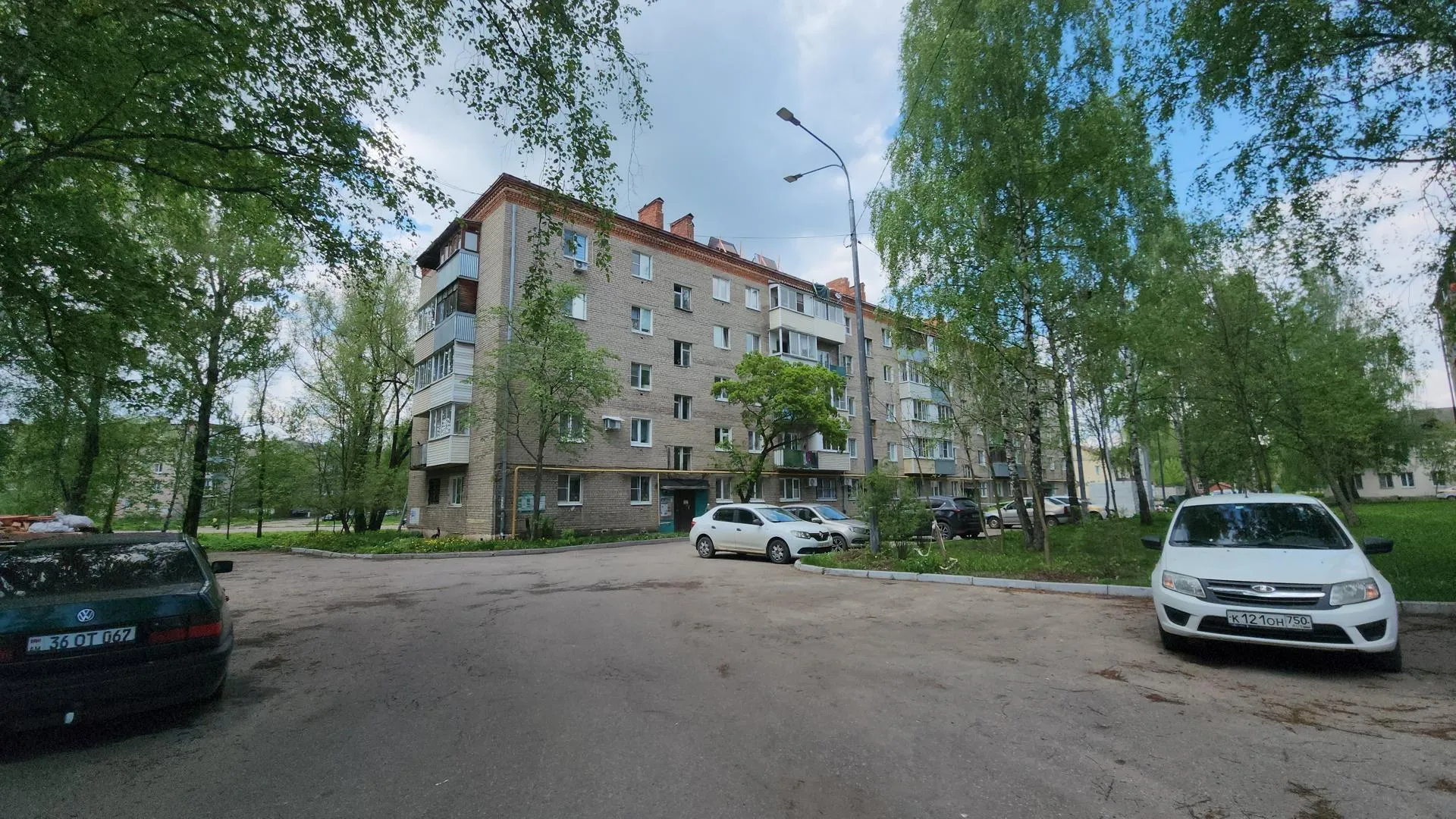 Новая крыша для пятиэтажки на улице Щорса