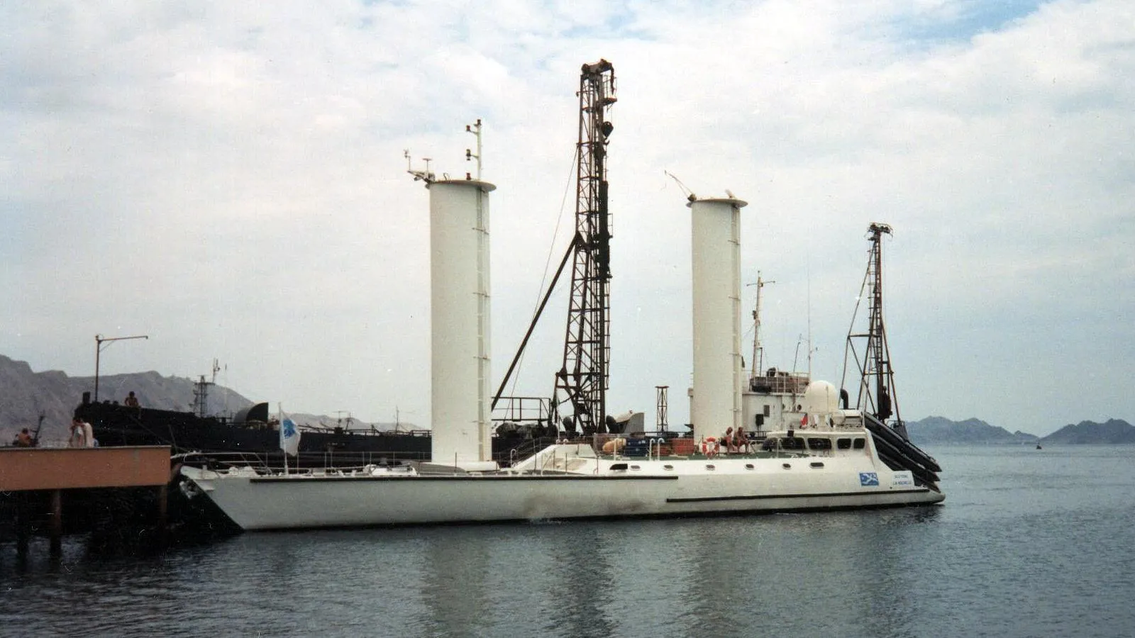 Алкиона в порту Красноводска (ныне Туркменбаши), Туркменская ССР. 1998 год