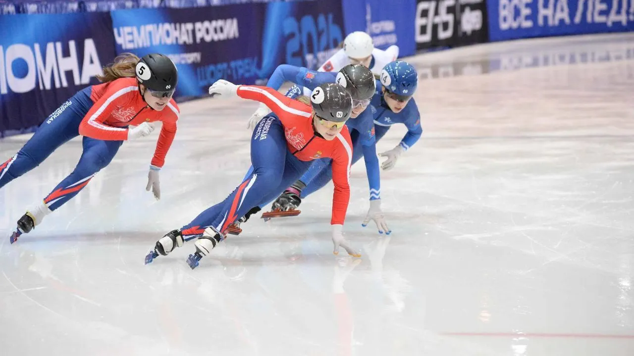 Спортсменка из Подмосковья стала серебряным призером чемпионата России по шорт-треку