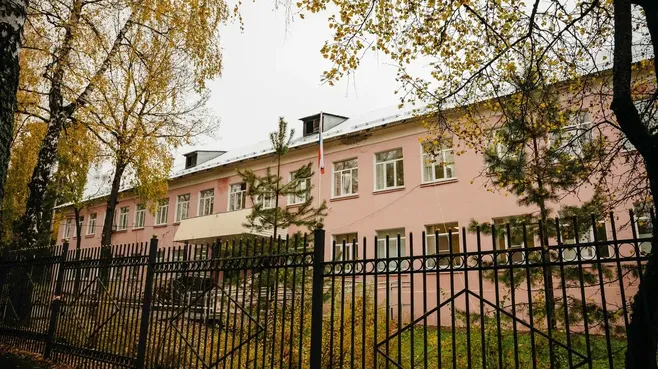 Администрация Городского округа Пушкинский: ремонт крыши школы в Правдинском выполнен на 75%