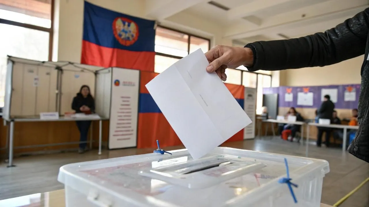 Разрыв уже в 39%: оппозиционная партия Армении начала проигрывать Пашиняну