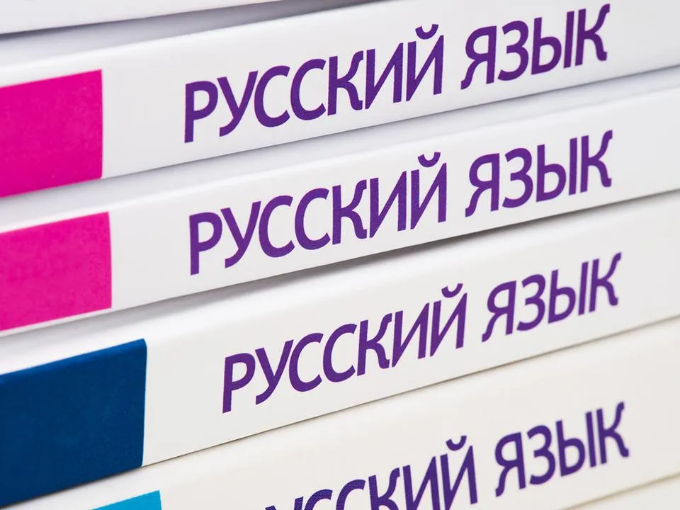 Русский язык под угрозой? Эксперт из музея Пушкина поставил точку в споре о сленге и заимствованиях