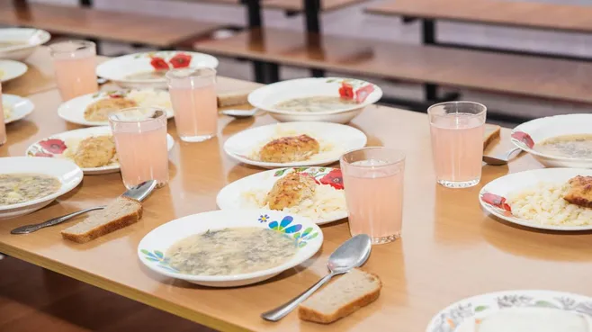 В Роспотребнадзоре озвучили позицию о подмене продуктов в школьных столовых