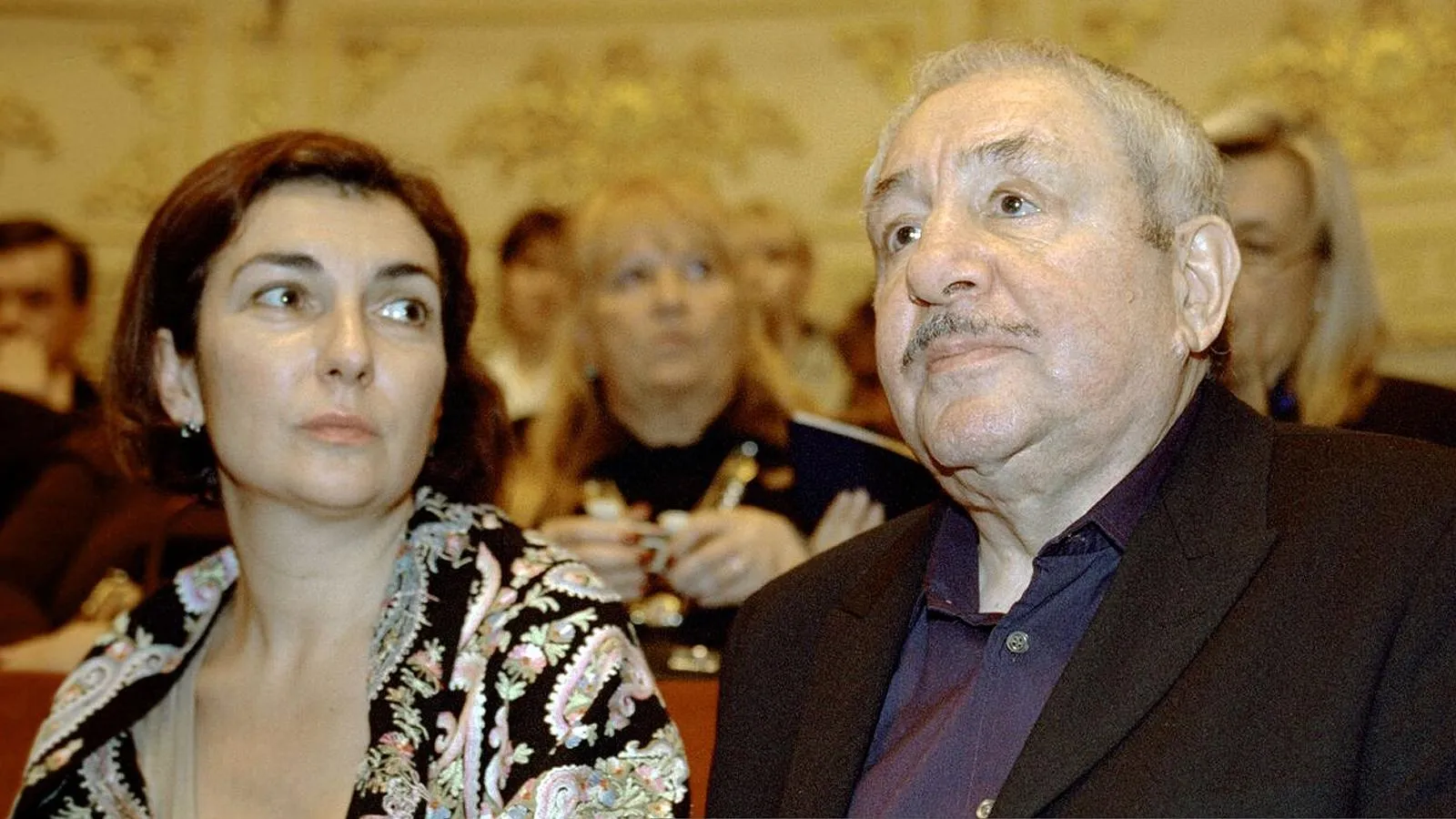скульптор Эрнст Неизвестный с женой Анной Грэм, Москва, 2002 год. Дмитрий Коробейников