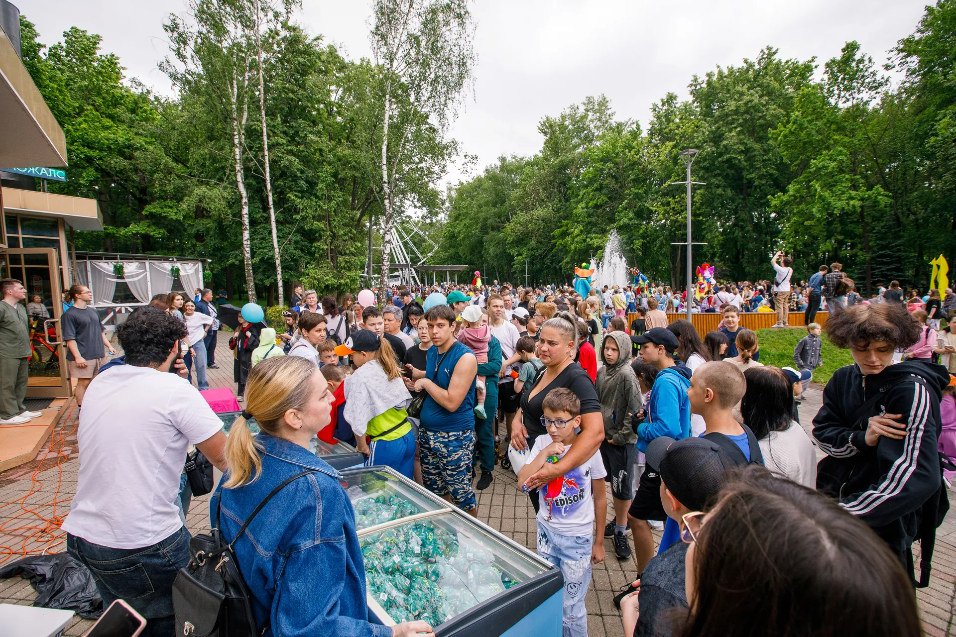Праздник в честь Дня защиты детей в парке им. Л. Н. Толстого в Химках