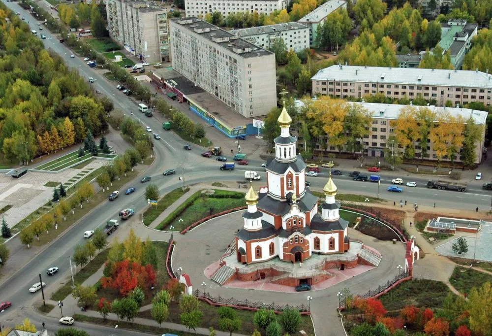 Храм во имя великомучениц Веры, Надежды, Любови и матери их Софии в западном микрорайоне Кирова