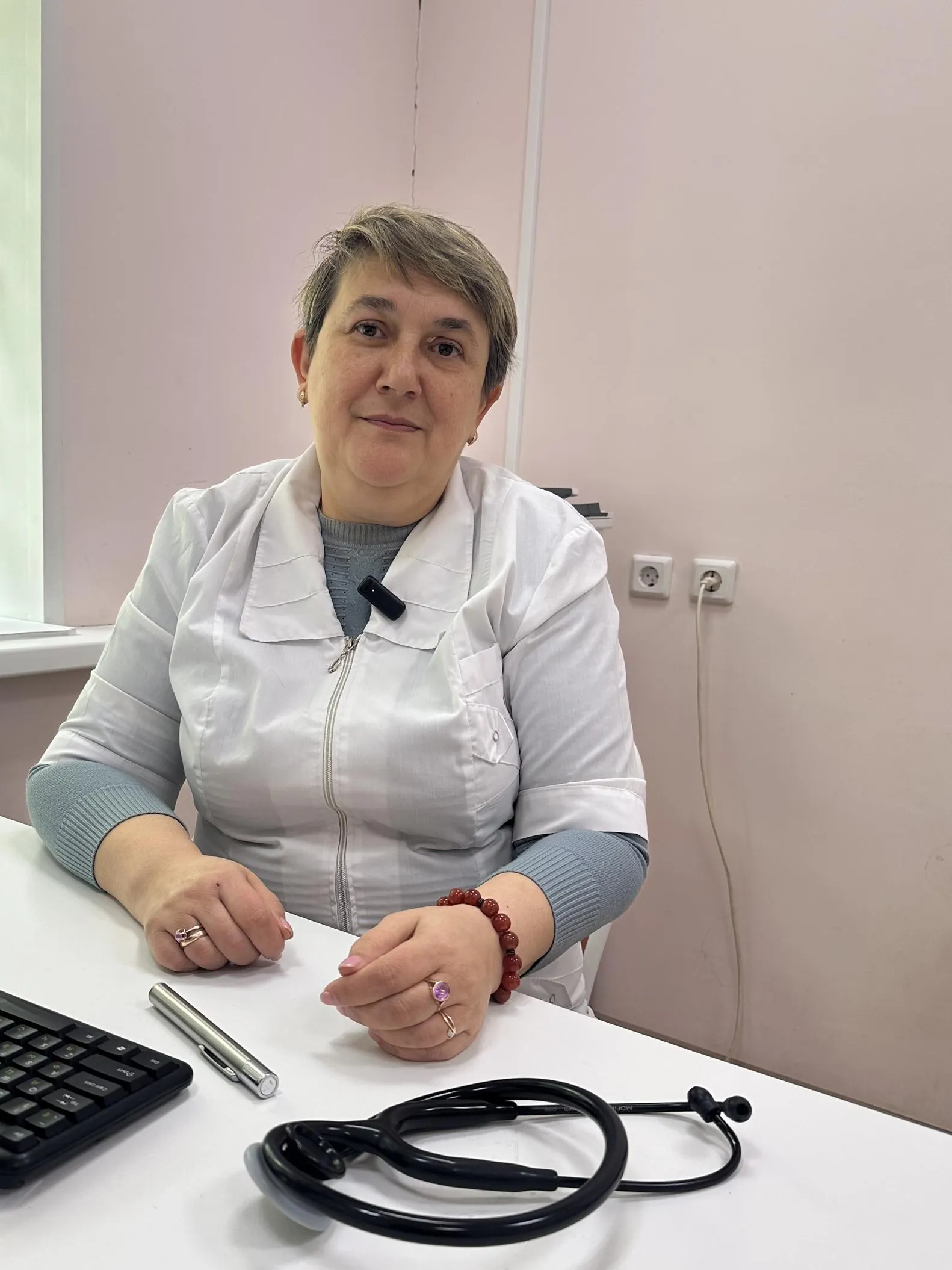 Врач за работой