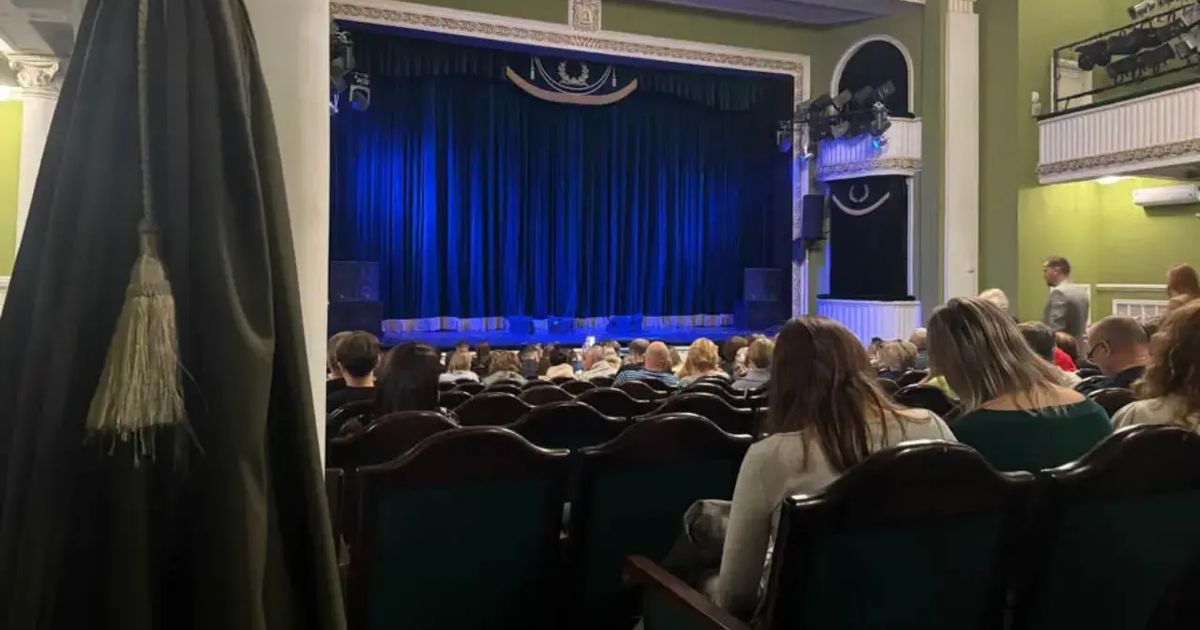 Лобненский театр «Куклы и Люди» выступил на фестивале в Сергиевом Посаде - REGIONS.ru