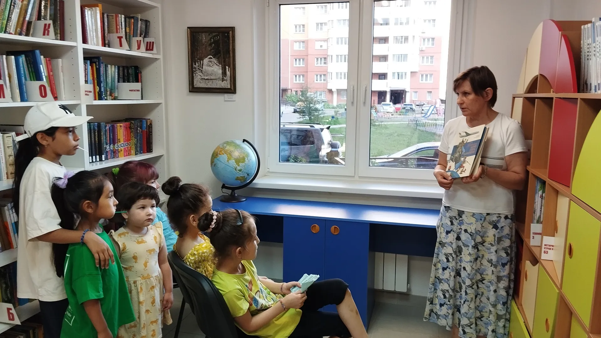 Фото: Дмитровская городская библиотеки № 4