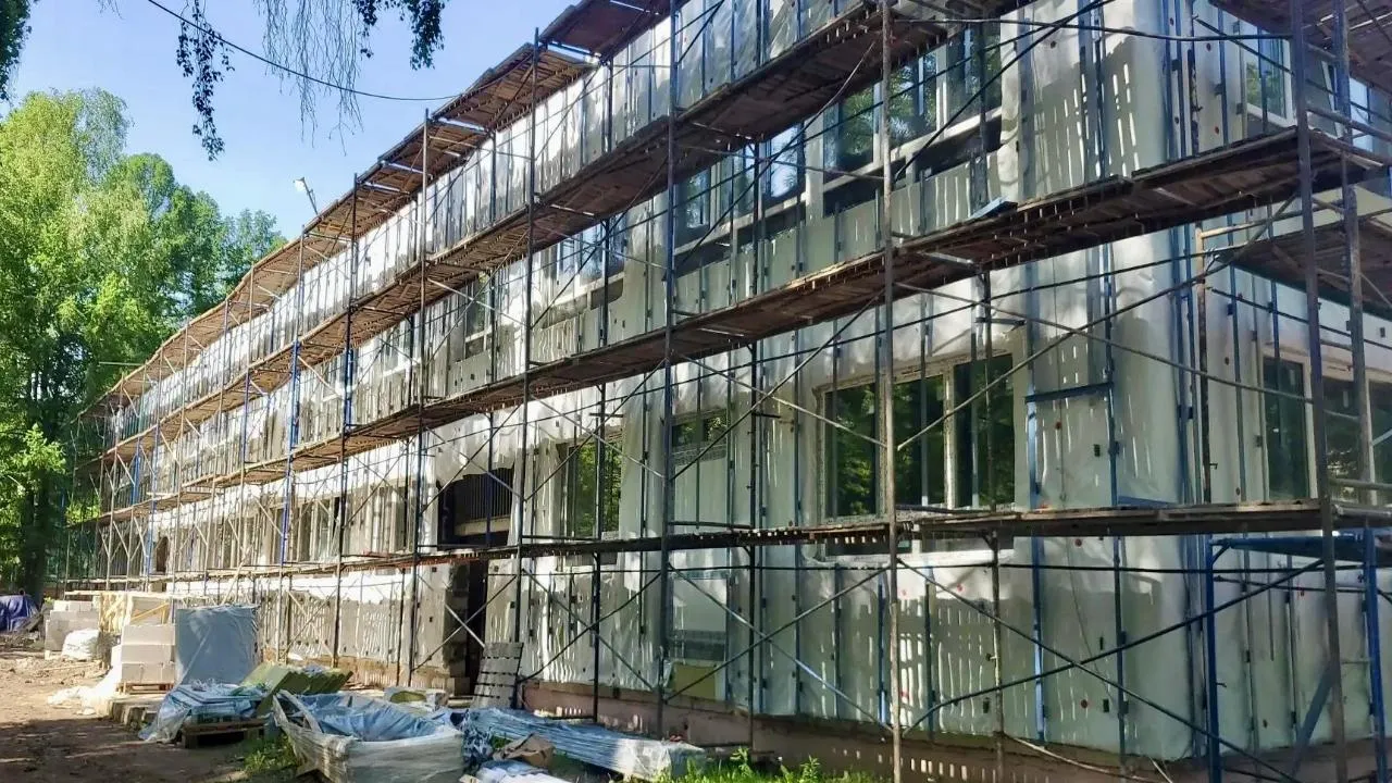 В Подольске уже на 55% выполнили капремонт детсада при школе № 12