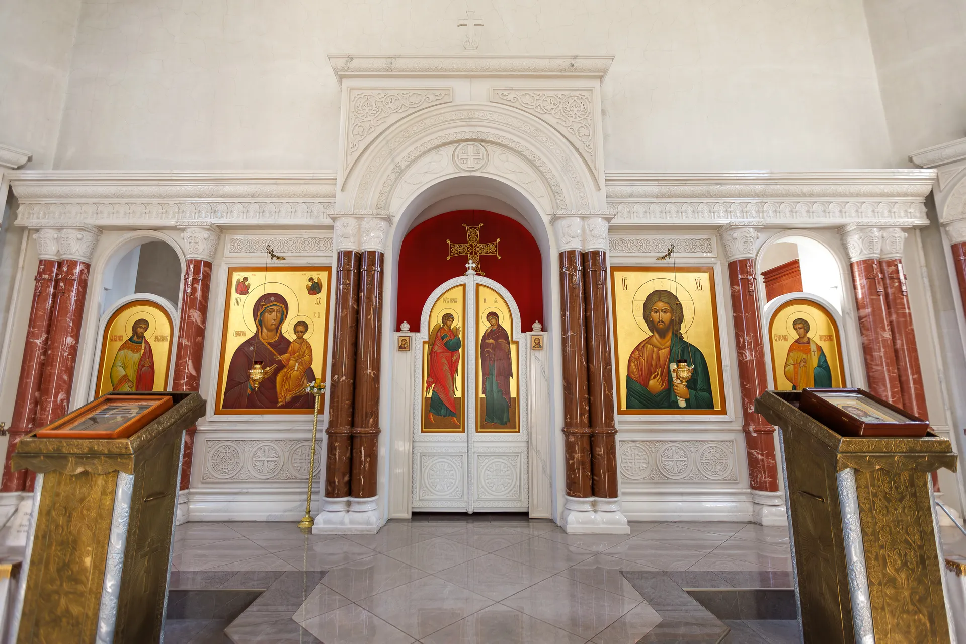 Церковь Успения Пресвятой Богородицы в поселке Челюскинский Пушкинского округа