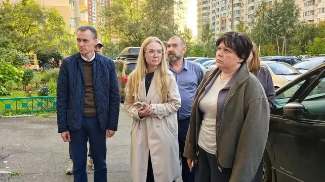 Дворы, детские площадки и подъезды: как прошел обход Павшинской поймы в Красногорске