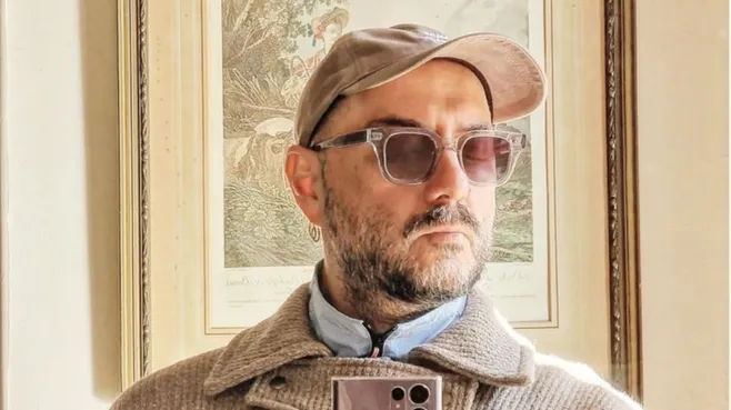 «Последняя квартира в России»: уехавший в Европу Серебренников продал жилье в Хамовниках за ₽45 млн